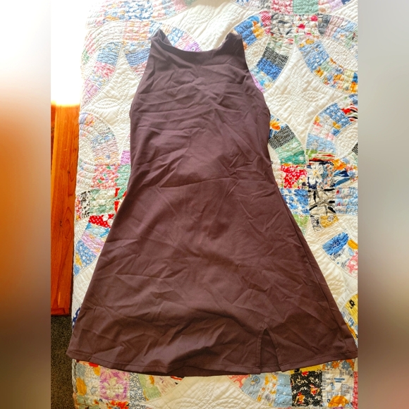 Qinsen Dresses & Skirts - NWT large Womens Crewneck Criss Cross Open Back Tennis Dress